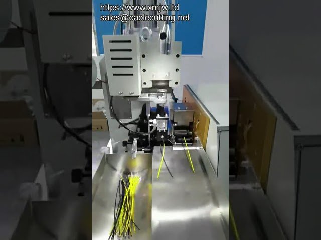 Täysautomaattinen kaksipäinen johdinkoneen liittimen puristuskone johdinsarjoille