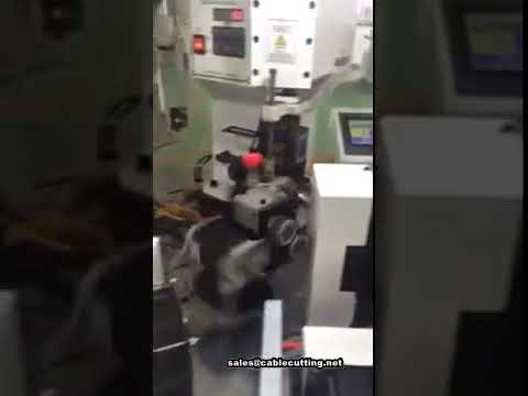 Automaattinen langanpuristin ja syöttökone, kelauslaite