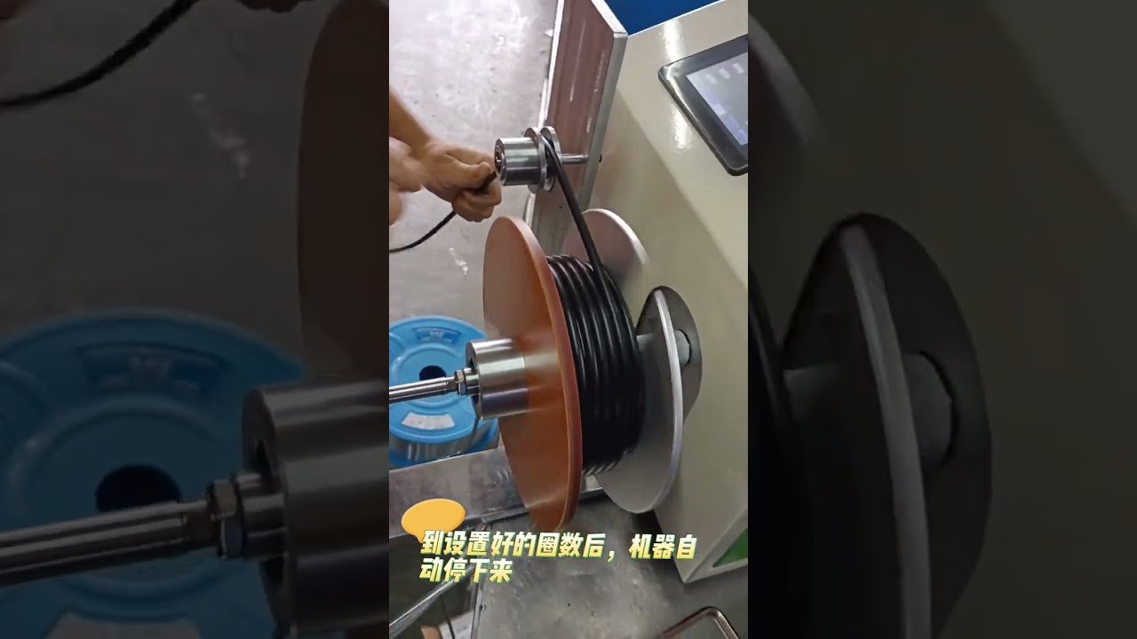 Automaattinen langanlajittelu- ja kelauskone: Toimintatapaustutkimus #tehdas #kone