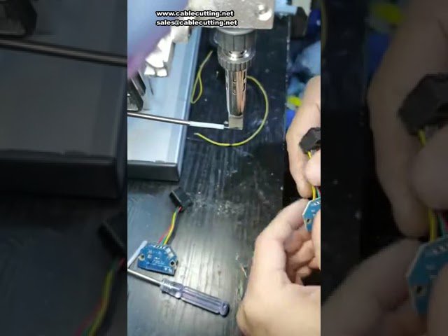 220/110V DIY Puoliautomaattinen Hitsauskone 2-tilainen Ilmailuliittimen Johdot Hitsauskone Juotos