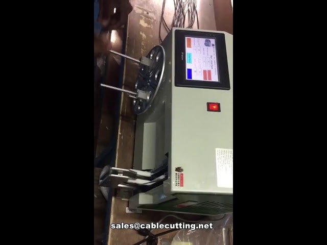 Puoliautomaattinen kela- ja sidontakone