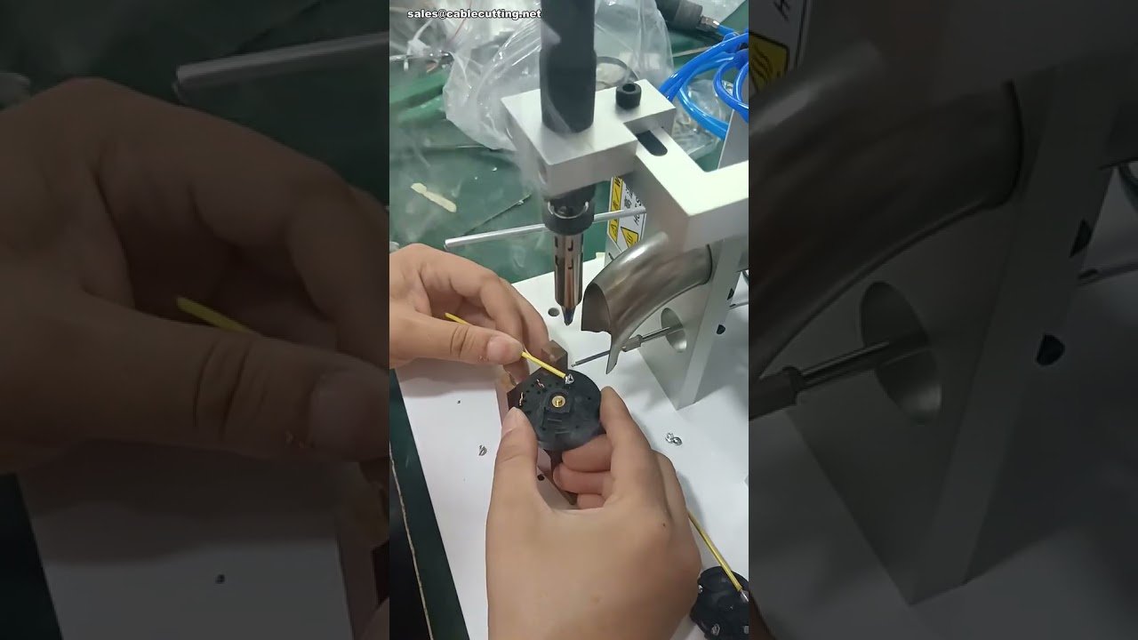 Puoliautomaattinen juotoskone – tehdaskäyttöön ja DIY-projekteihin