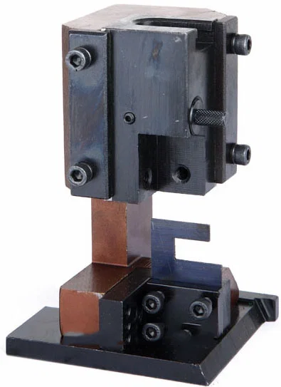 Radial Liittimen puristus Mold